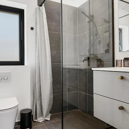 Nyaraló Stunning In With Sauna